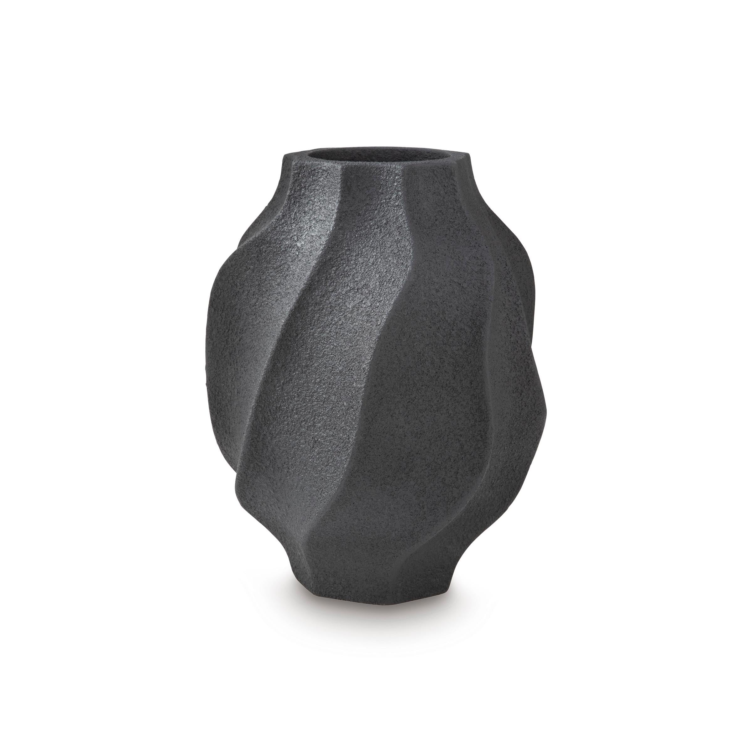 Signature Design by Ashley Judworth A2000875 Vase