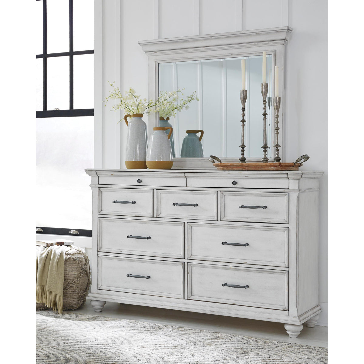 Benchcraft Kanwyn B777B16 6 pc Queen Upholstered Panel Bedroom Set