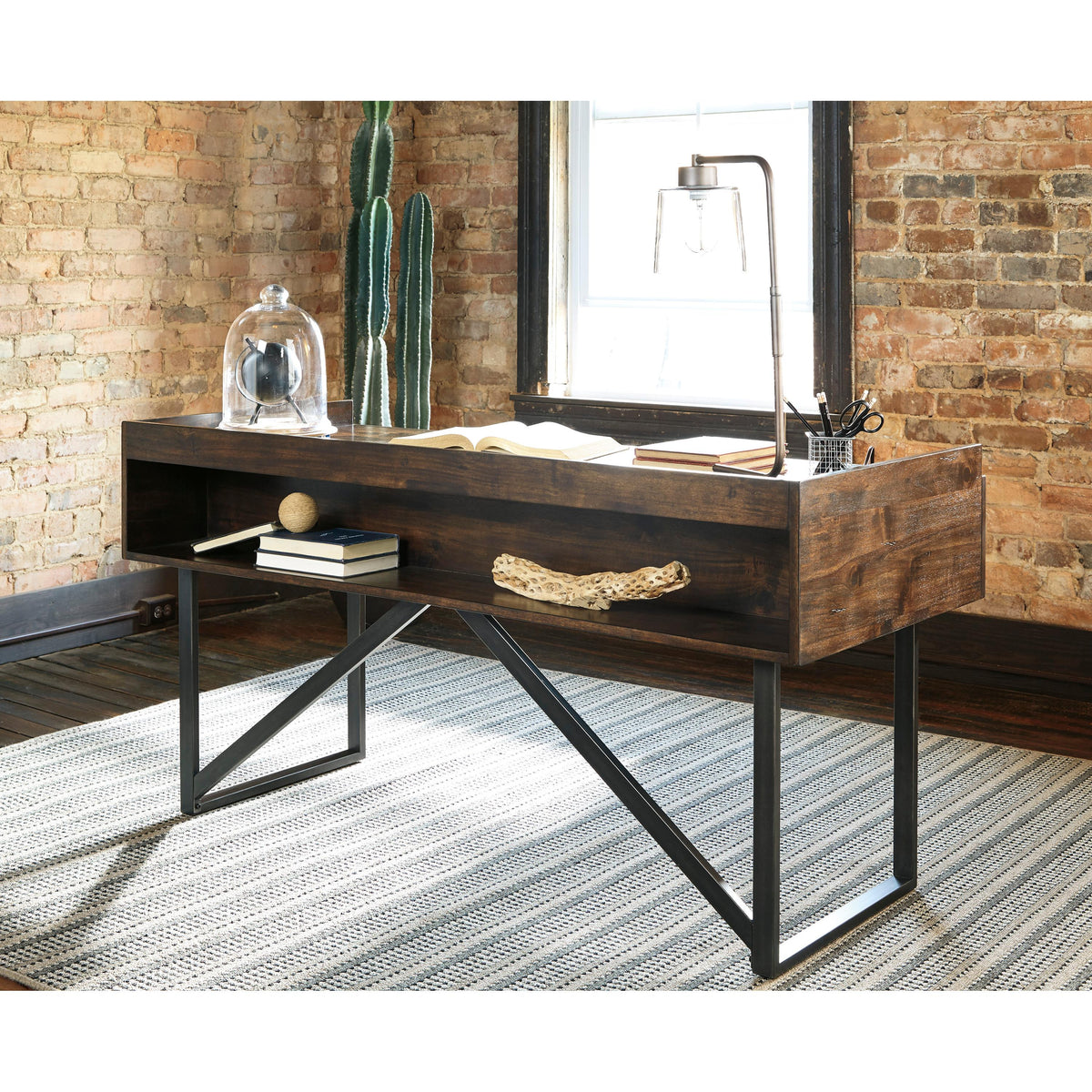 Signature Design by Ashley Starmore H633-27 Home Office Desk Signature Design by Ashley Starmore H633-27 Home Office Desk