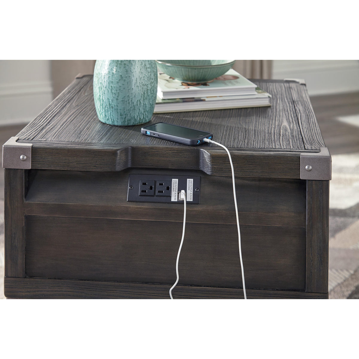 Signature Design by Ashley Todoe End Table T901 3