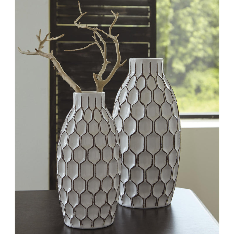 Signature Design by Ashley Home Decor Vases & Bowls A2000329 IMAGE 2