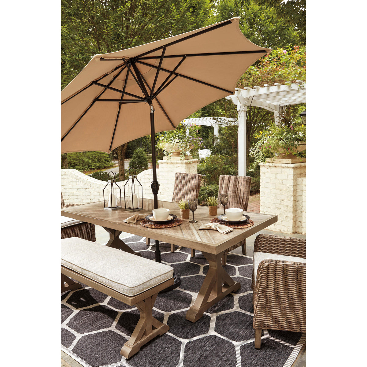 Signature Design by Ashley Beachcroft P791 625 Rectangular Dining Tabl