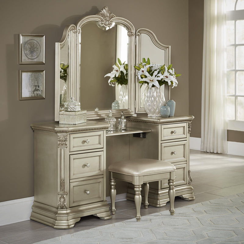 Homelegance Antoinetta Vanity Dresser