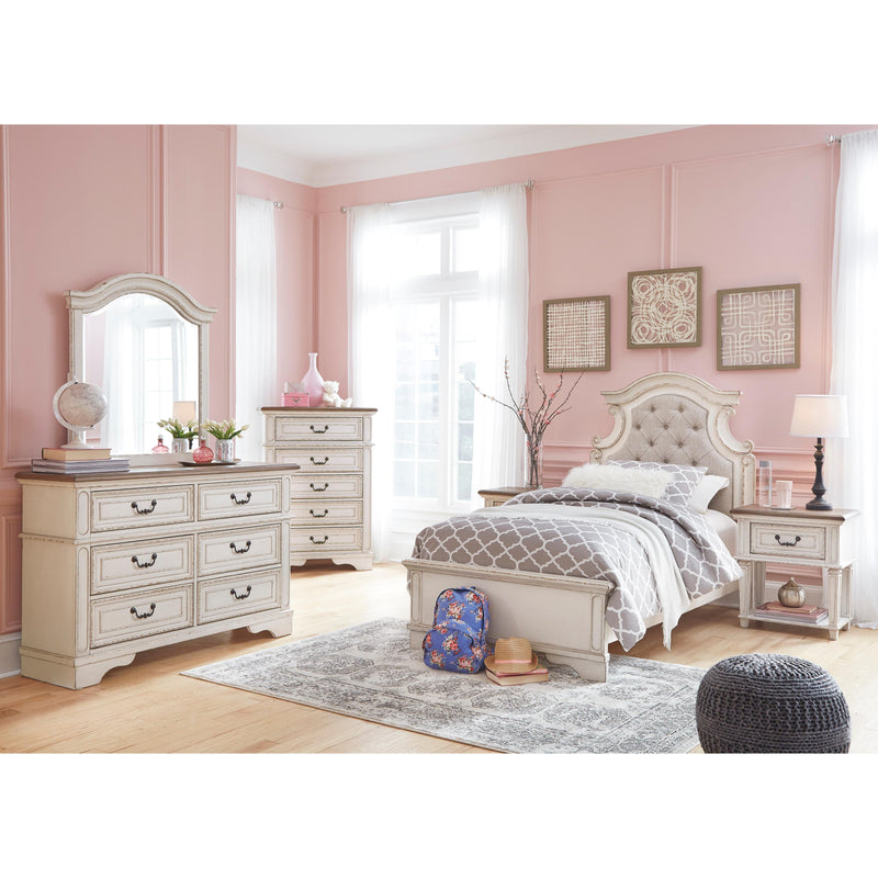 Signature Design by Ashley Realyn 5-Drawer Kids Chest B743-45 IMAGE 5
