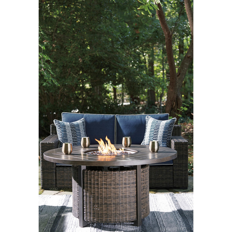 Signature Design by Ashley Outdoor Seating Loveseats P783-835 IMAGE 10