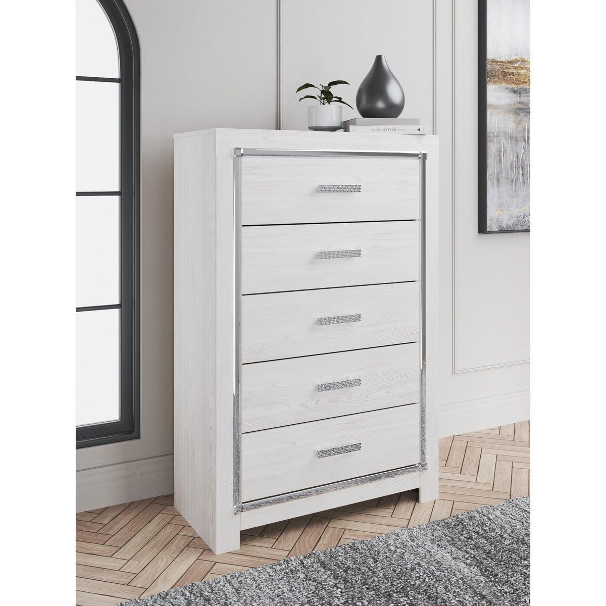 Signature Design by Ashley Altyra B2640-46 Five Drawer Chest