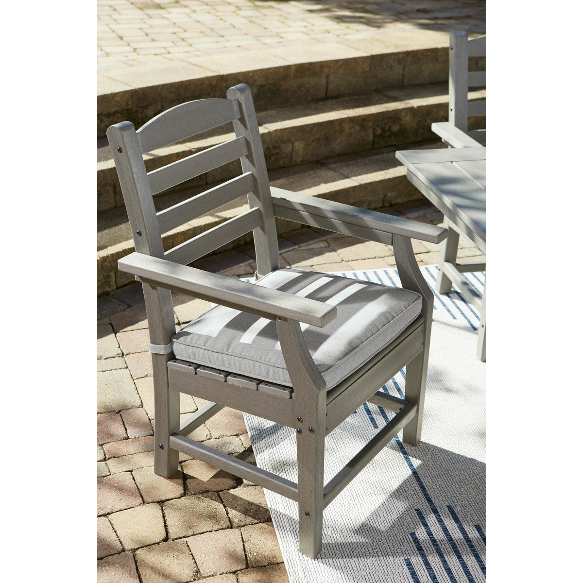 Signature Design by Ashley Visola P802-601A Arm Chair With Cushion