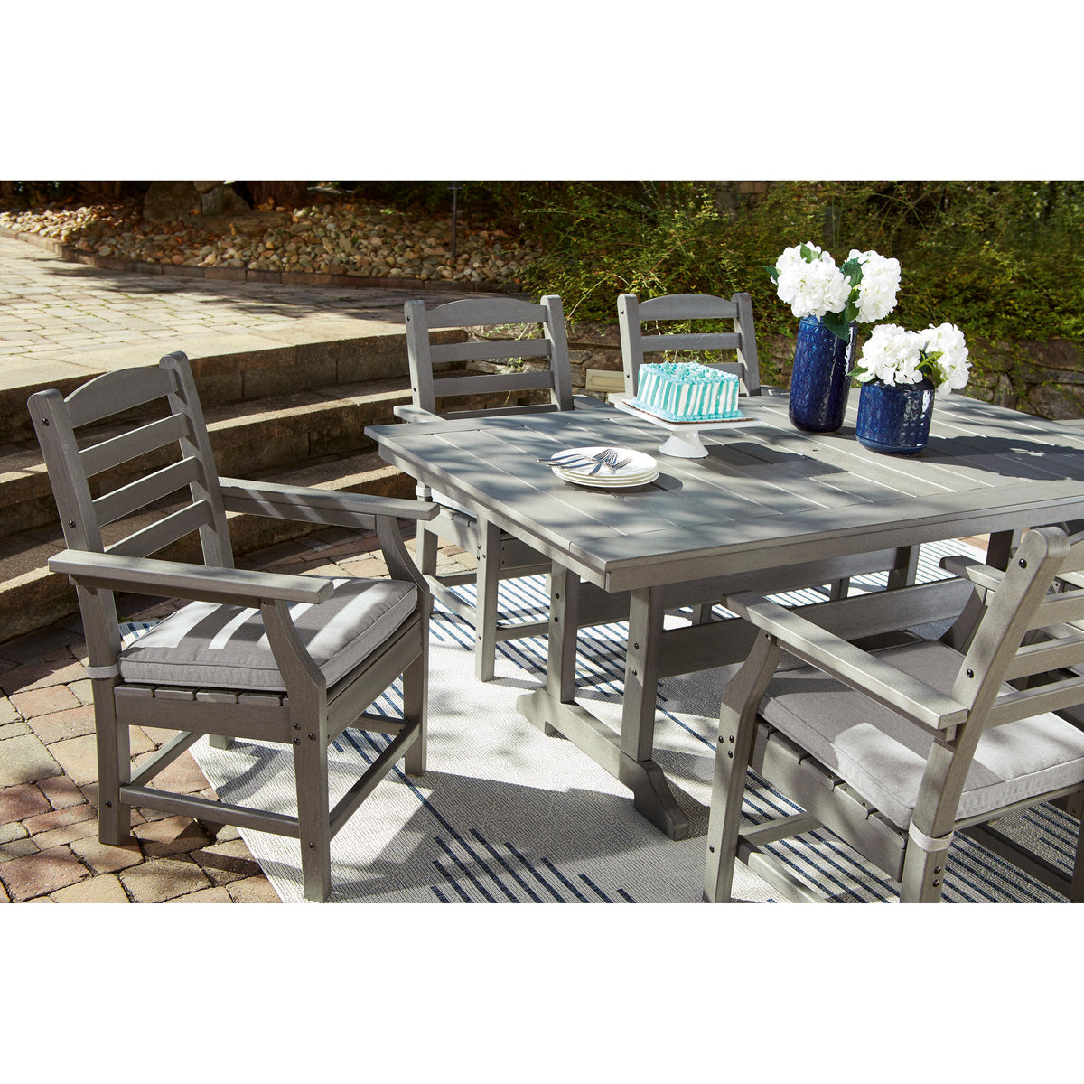 Signature Design by Ashley Visola P802-601A Arm Chair With Cushion