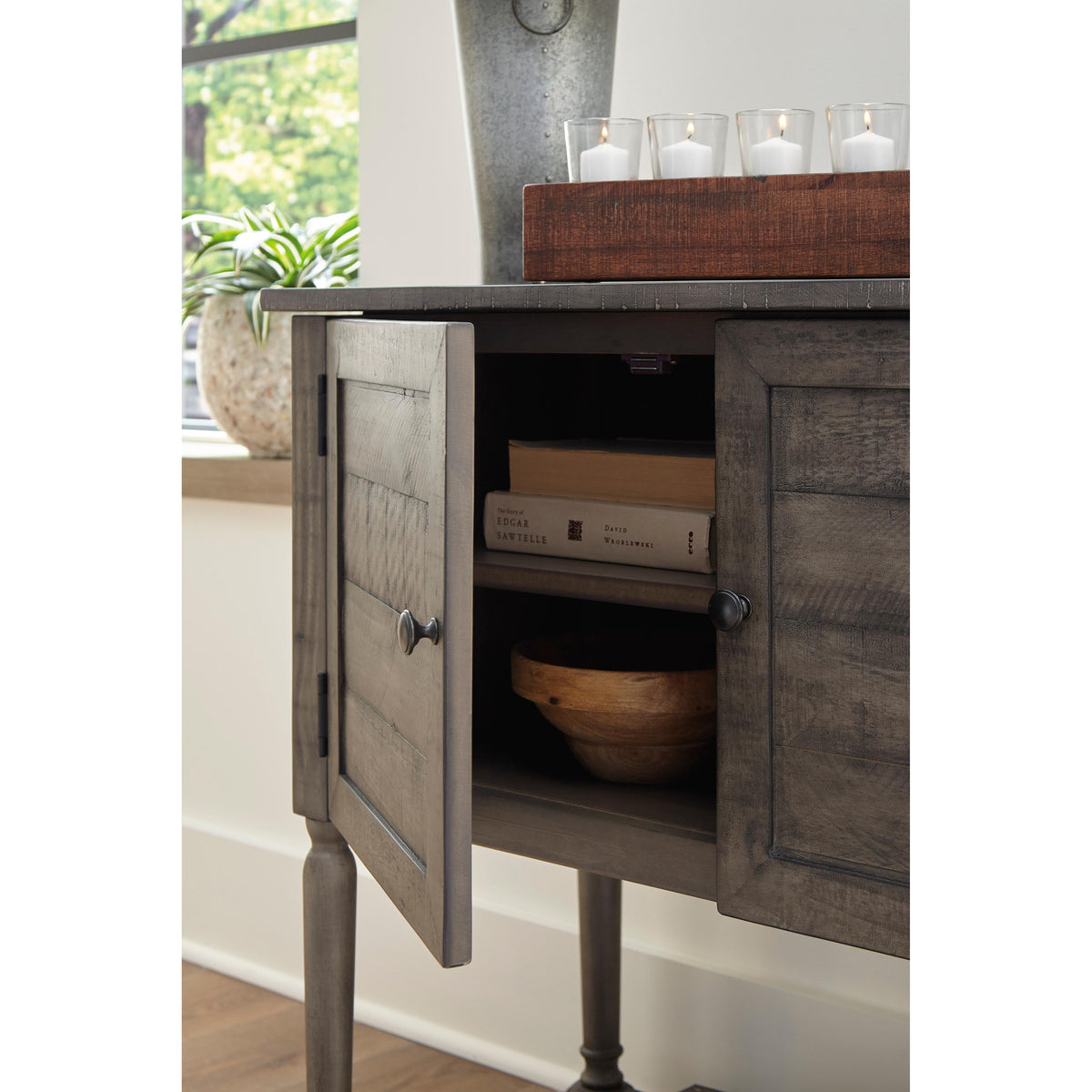 Signature Design by Ashley Lennick A4000371 Accent Cabinet