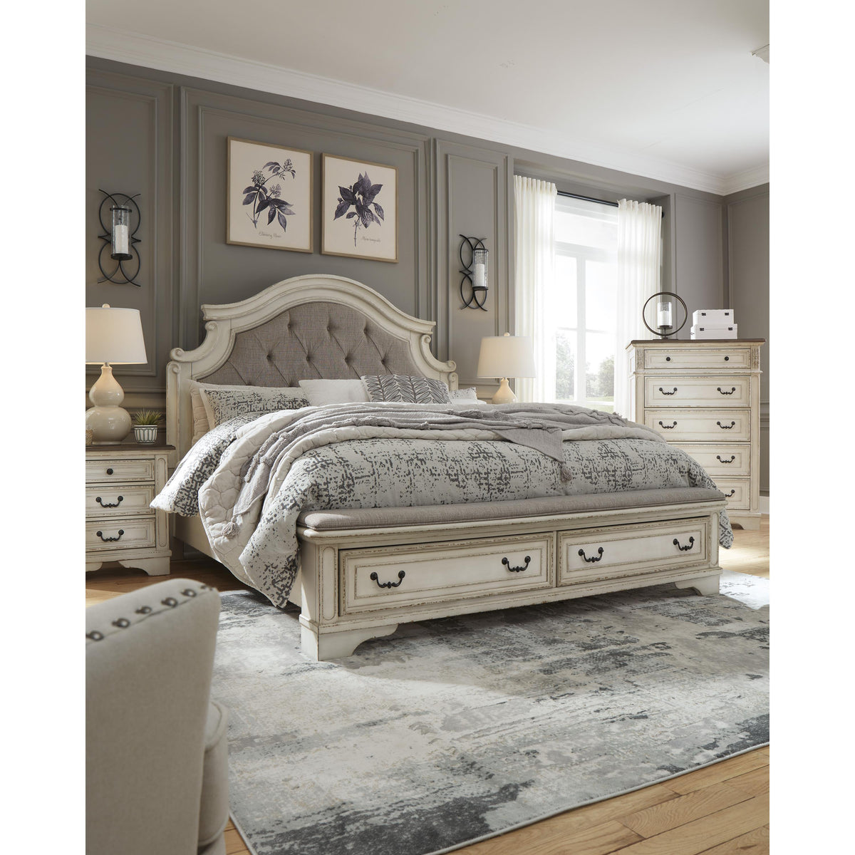 Signature Design by Ashley Realyn B743B21 California King Upholstered