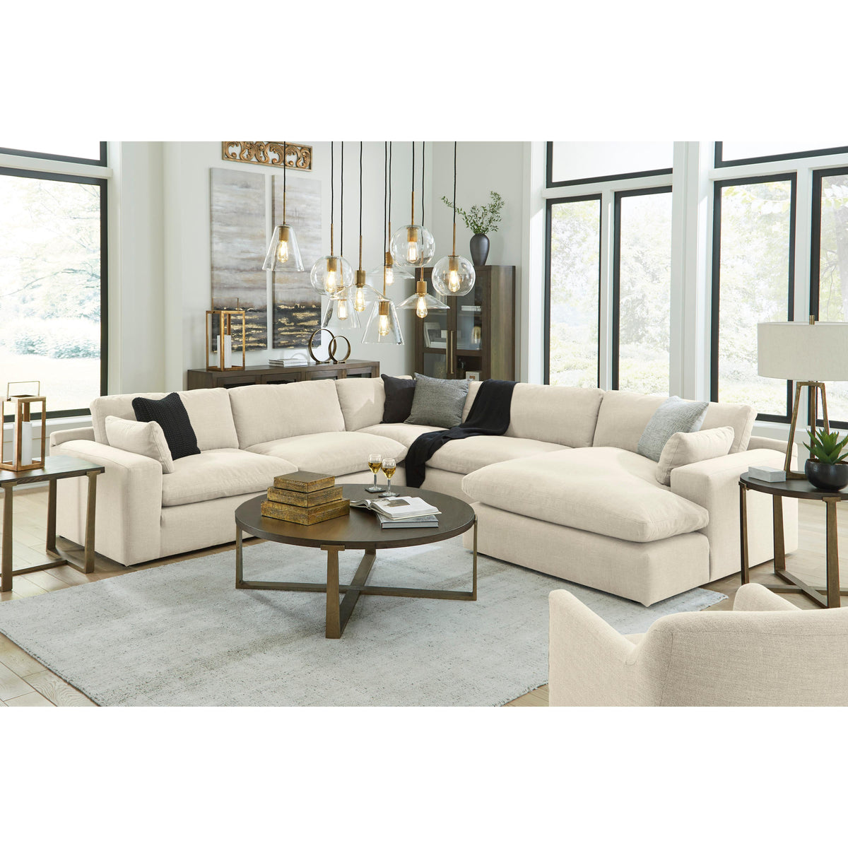 Benchcraft Elyza 10006S7 5 pc Sectional with Chaise