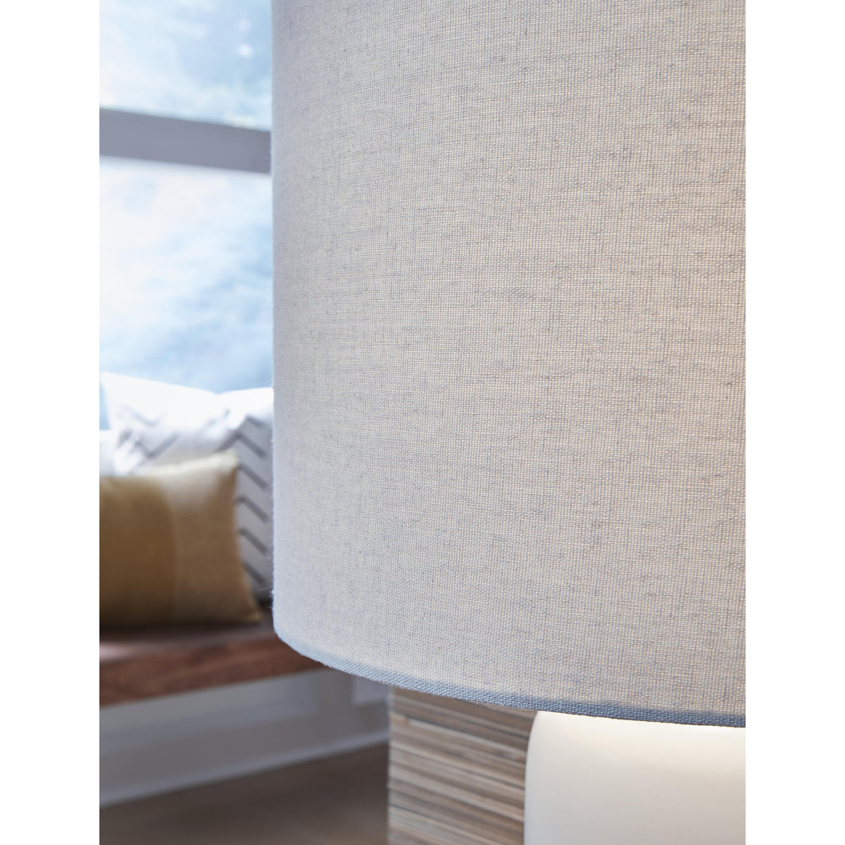 aya_0930ライトブルー23 Signature Design by Ashley Lemrich L123874 Ceramic Table Lamp