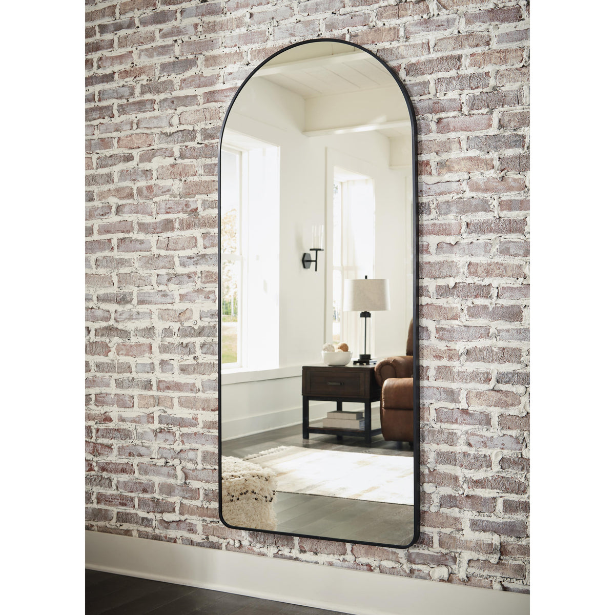 Signature Design by Ashley Sethall A8010307 Floor Mirror