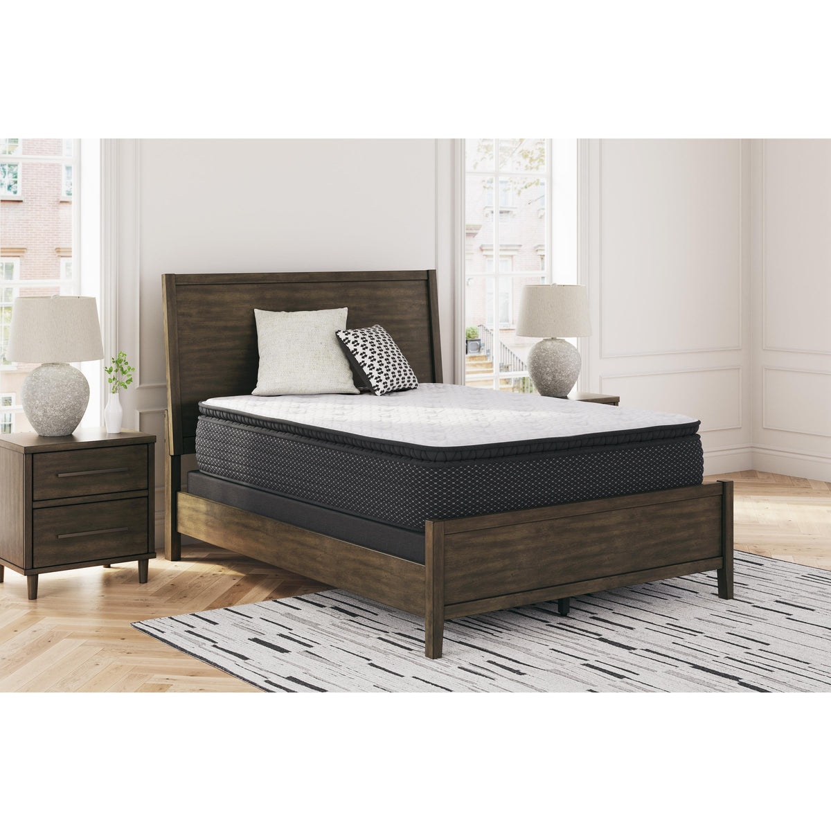 Sierra Sleep Limited Edition PT M41231 Queen Mattress Sierra Sleep Limited Edition PT M41231 Queen Mattress