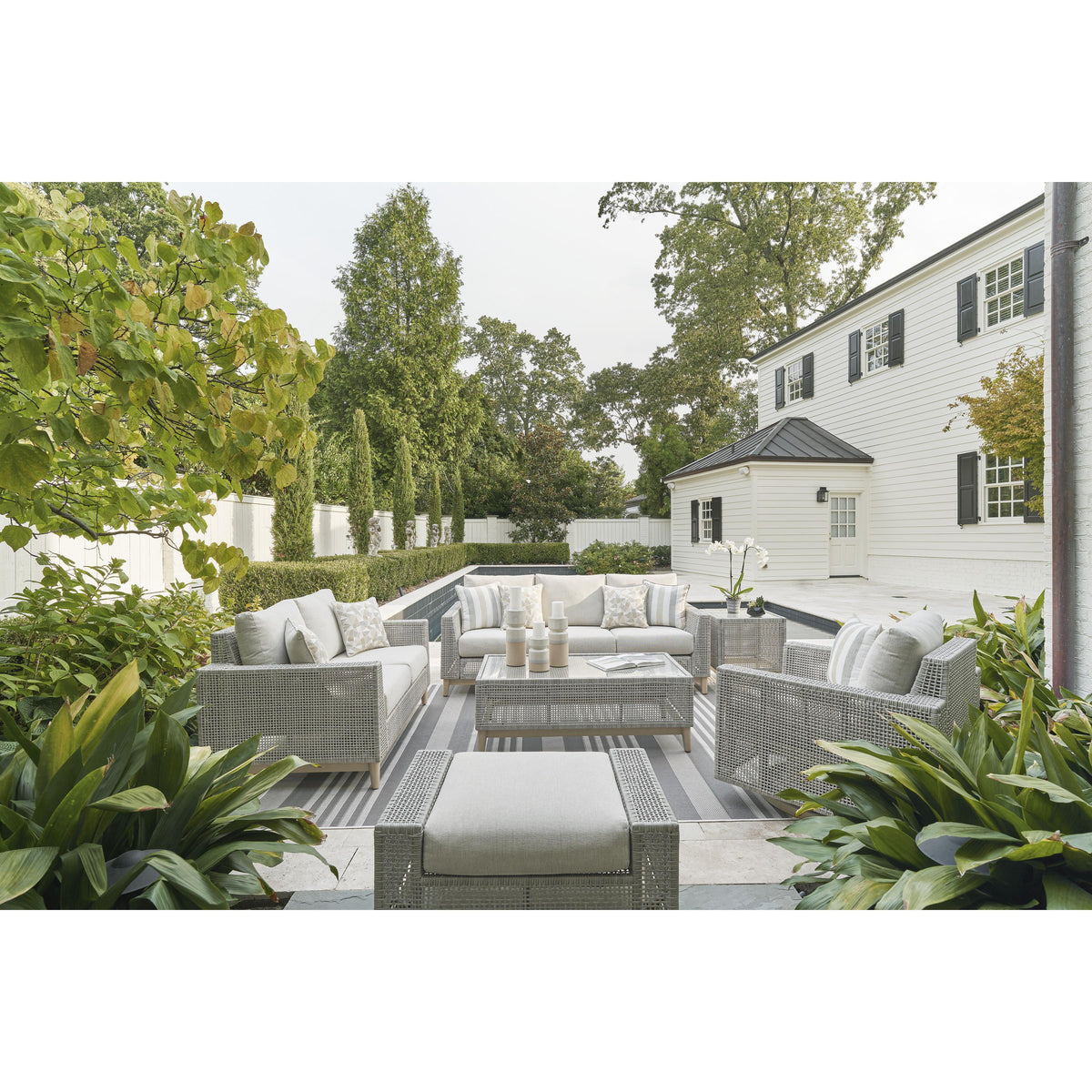 Signature Design by Ashley Seton Creek P798-814 Ottoman with Cushion