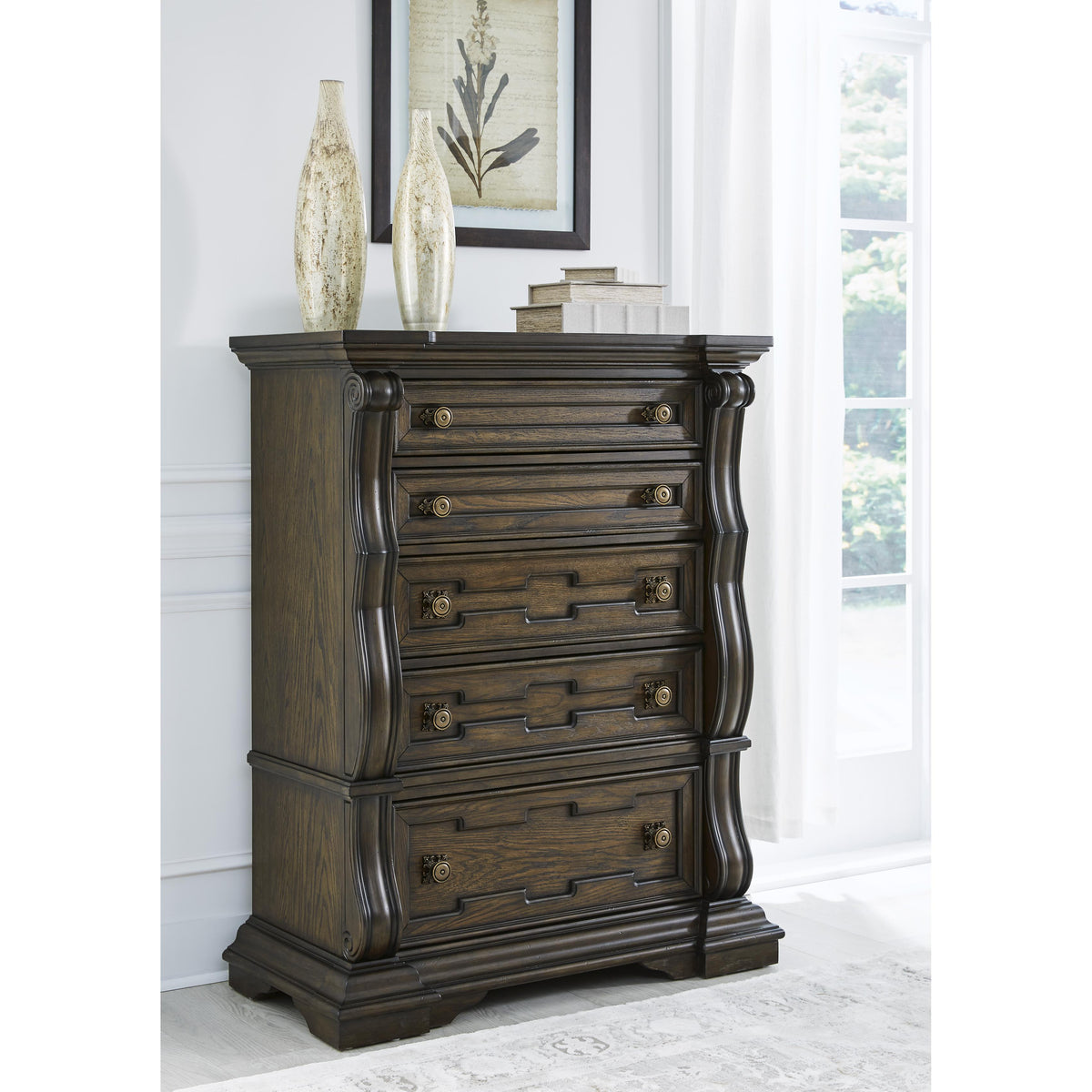 Signature Design by Ashley Maylee B947-46 Five Drawer Chest