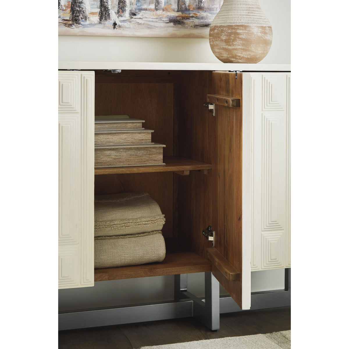Signature Design by Ashley Ornawel A4000569 Accent Cabinet