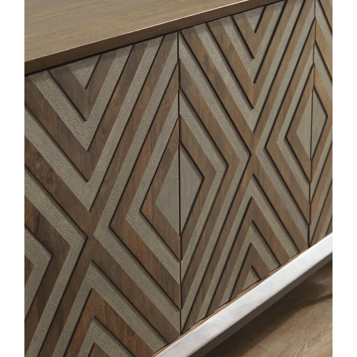 Signature Design by Ashley Dreggan A4000577 Accent Cabinet