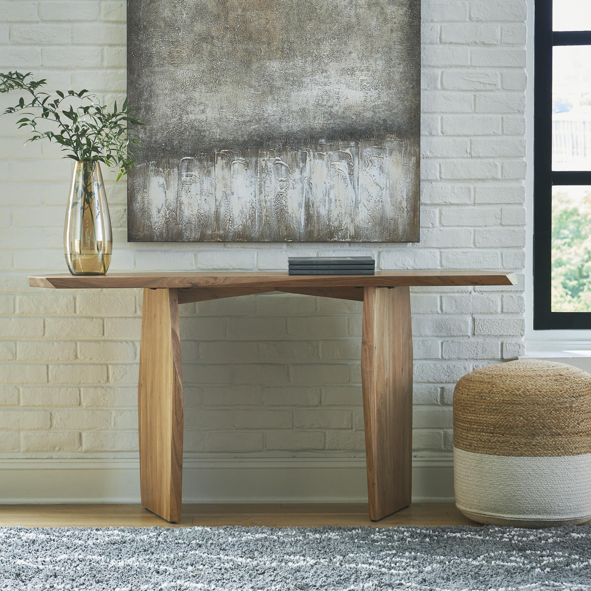 Signature Design by Ashley Holward A4000592 Console Sofa Table