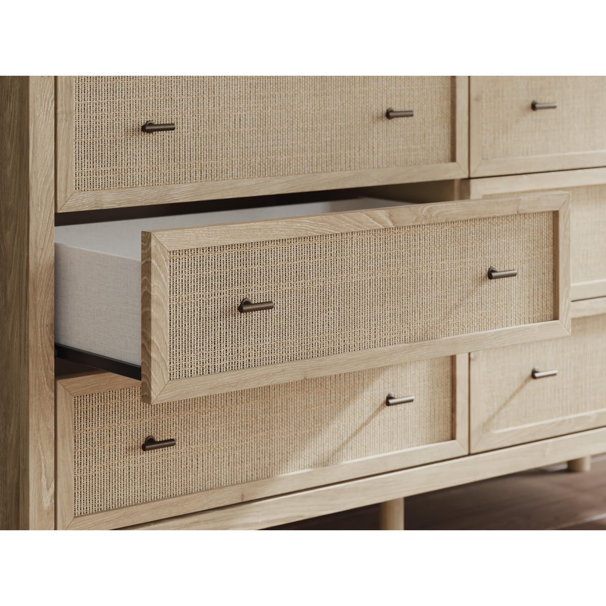 Signature Design by Ashley Cielden B1199-231 Six Drawer Dresser