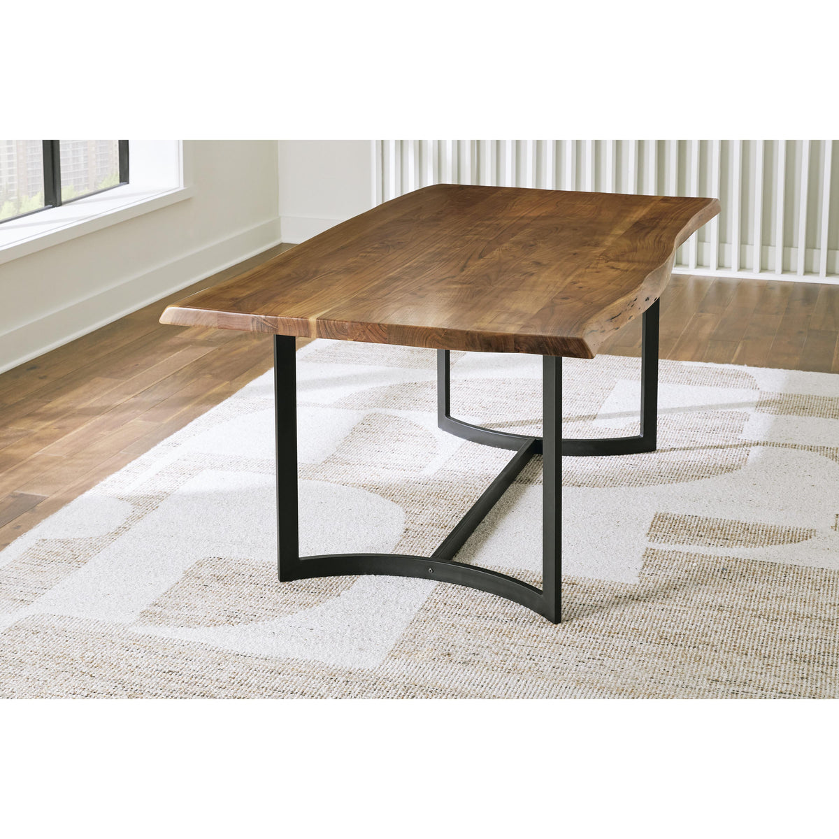 Signature Design by Ashley Fortmaine D872-25 Rectangular Dining Room T