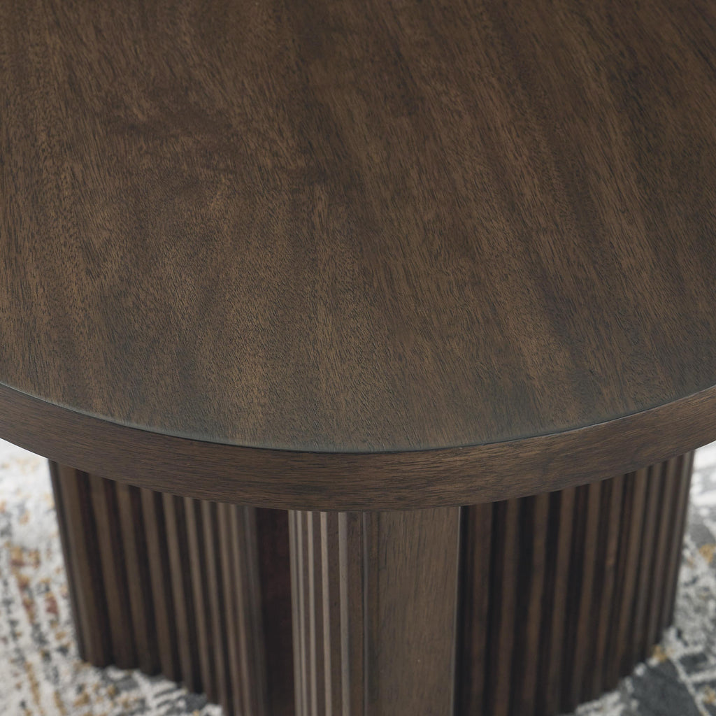 Signature Design by Ashley Korestone T689-6 Round End Table Signature Design by Ashley Korestone T689-6 Round End Table