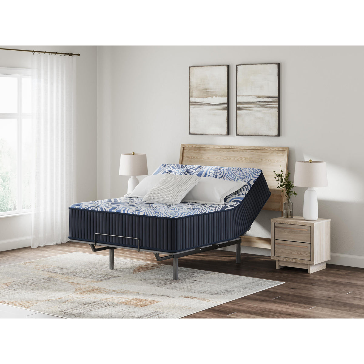 Sierra Sleep Firm Luxe 2.0 M49641 King Mattress