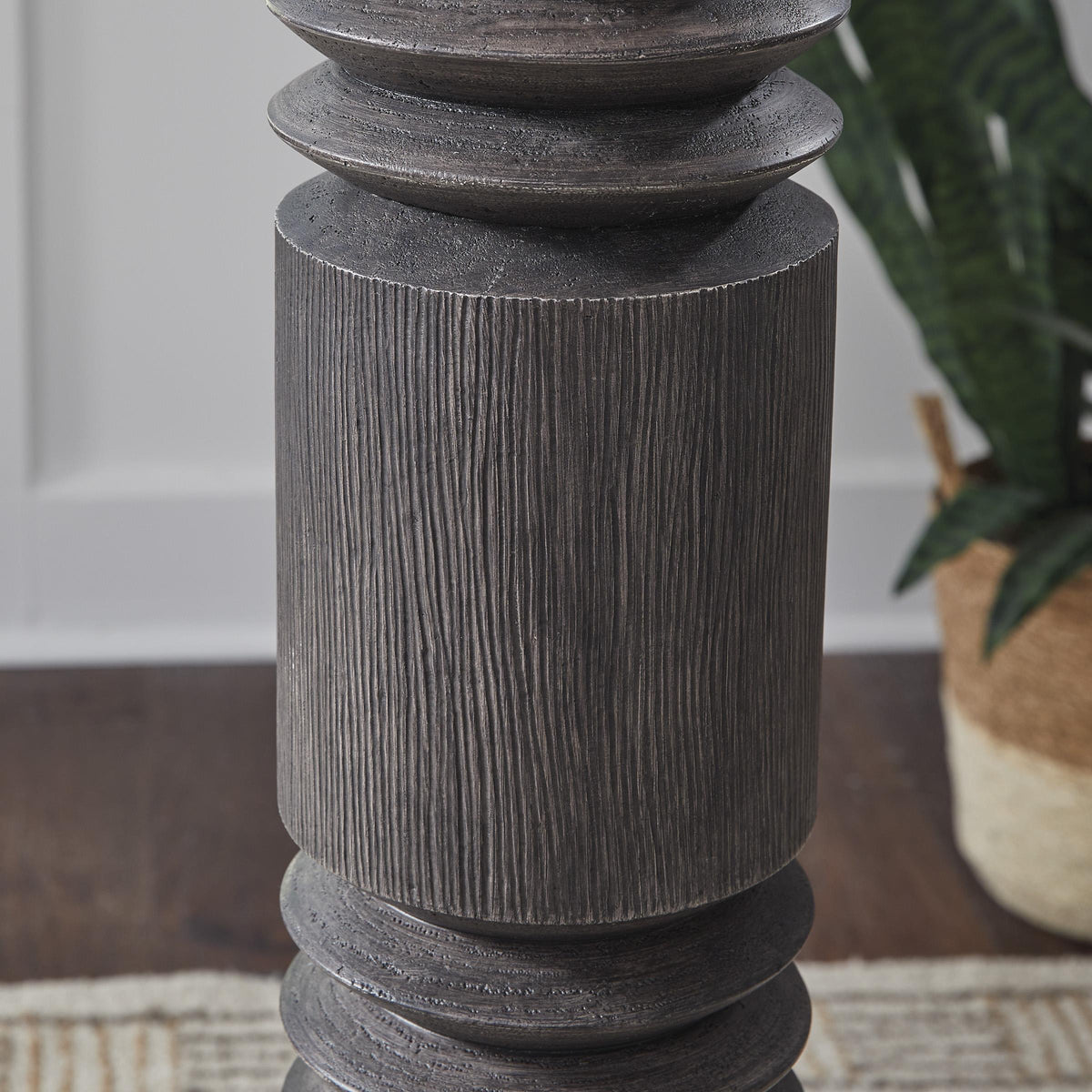 Signature Design by Ashley Fainwell L235861 Poly Floor Lamp