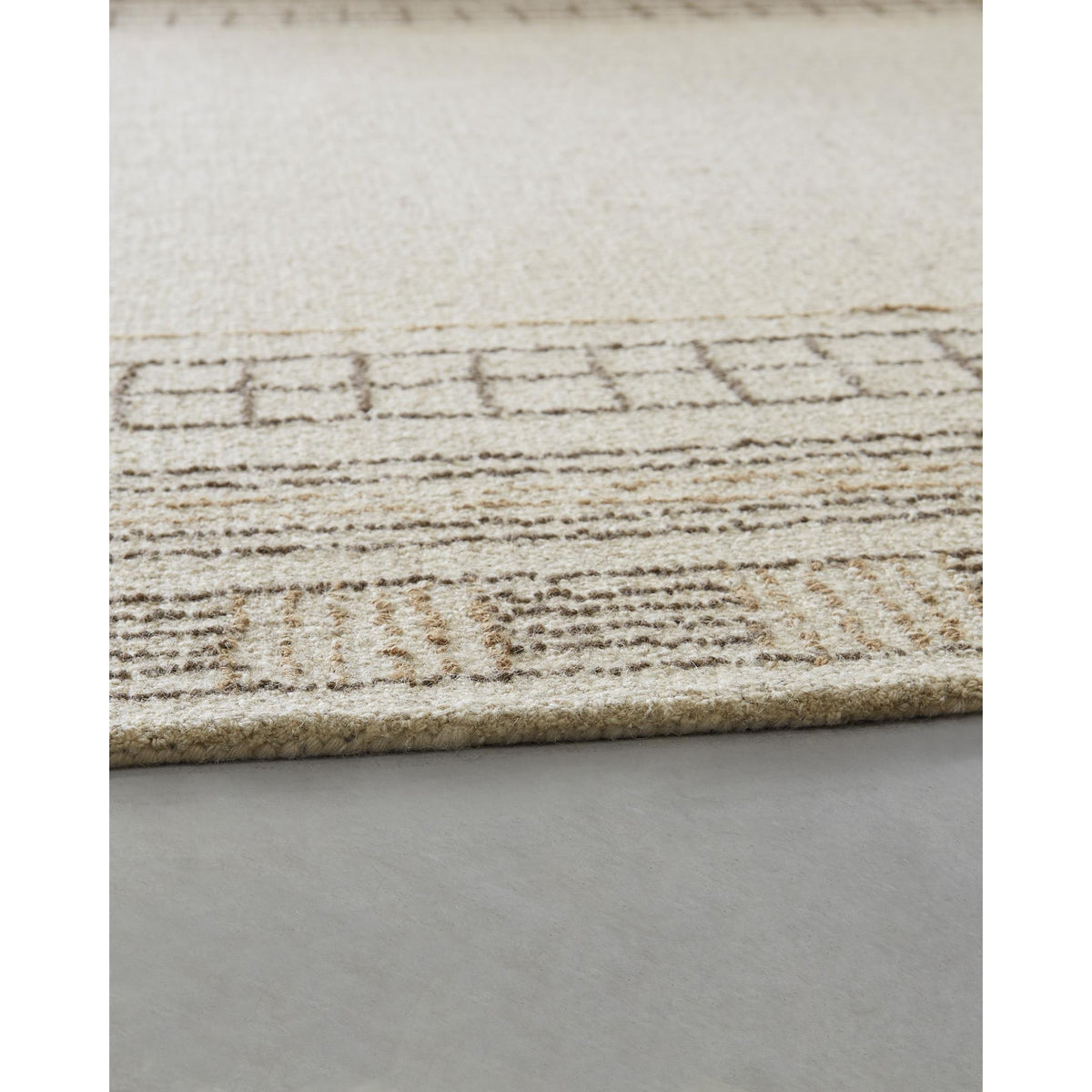 Signature Design by Ashley Idaman R407291 Large Rug