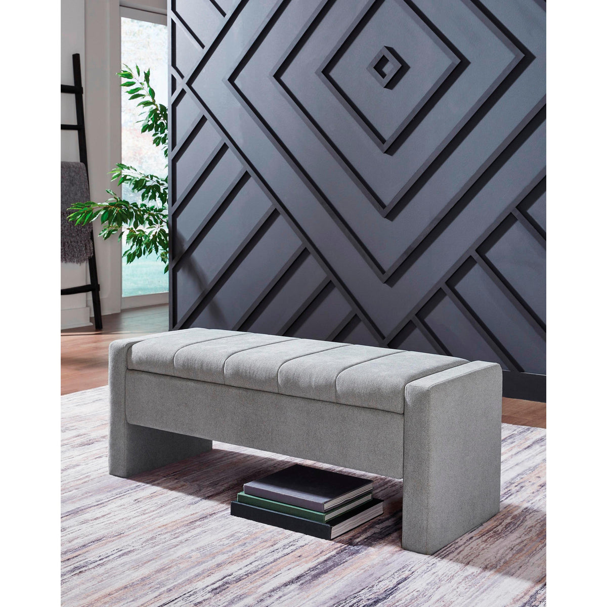 Signature Design by Ashley Akselman A3000744 Storage Bench