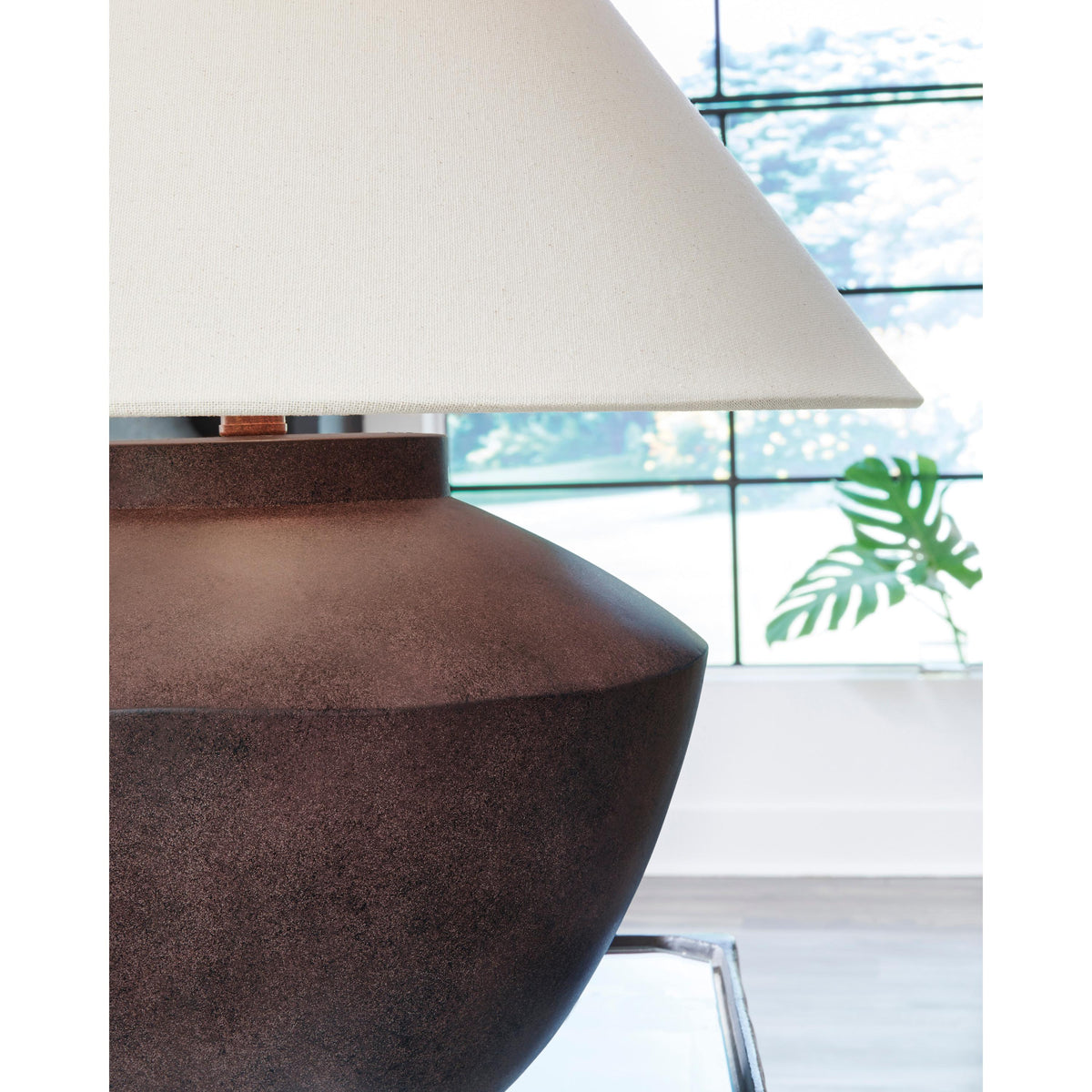 Signature Design by Ashley Honsworth L235994 Poly Table Lamp