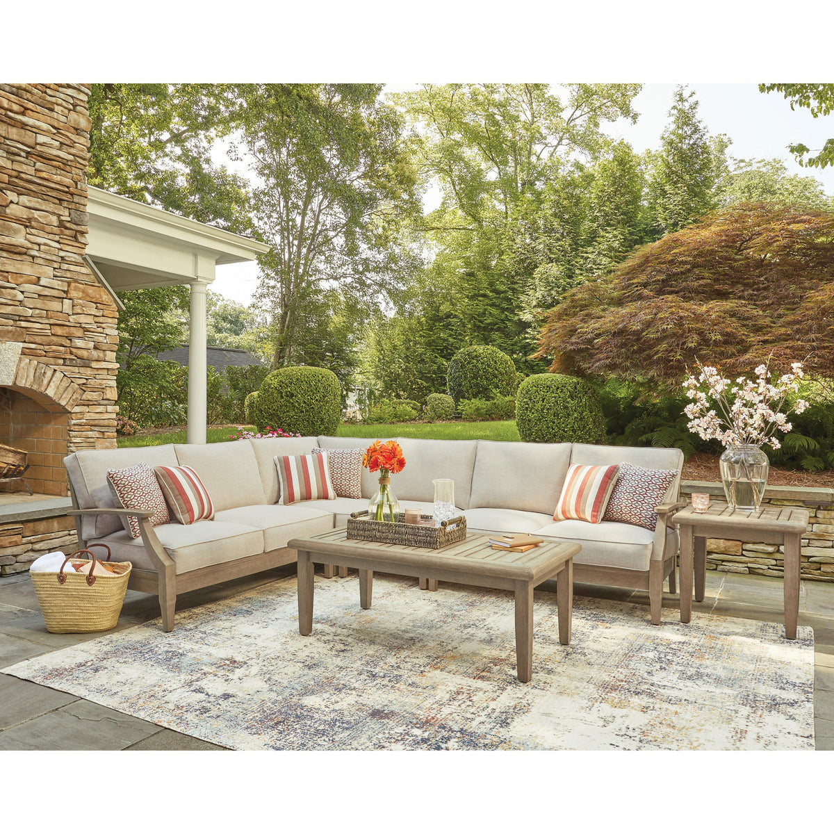 Signature Design by Ashley Clare View P801P11 4 pc Outdoor Sectional