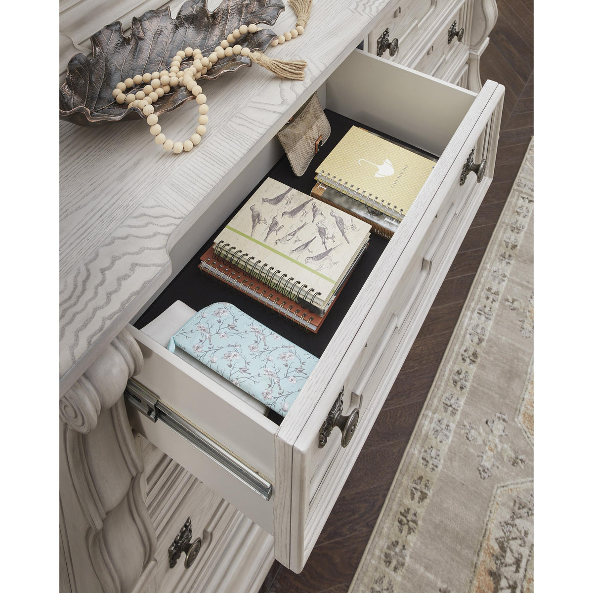 Signature Design by Ashley Bruchandi PCB948-31 Dresser