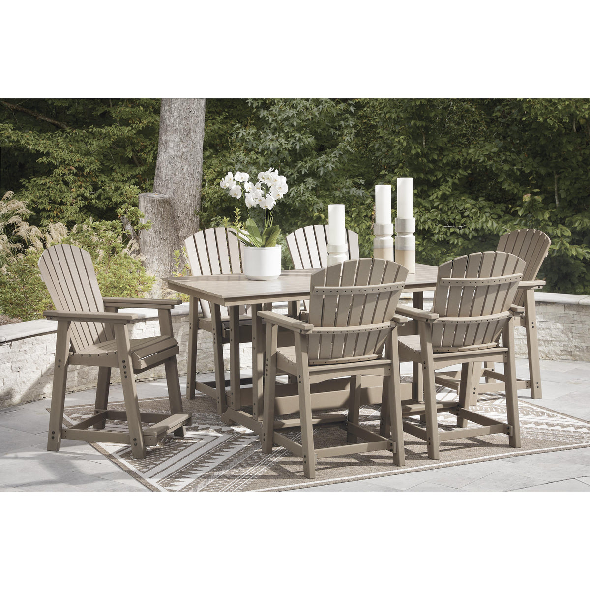 Signature Design by Ashley Seacliff Beach PCP228-642 Rectangular Count