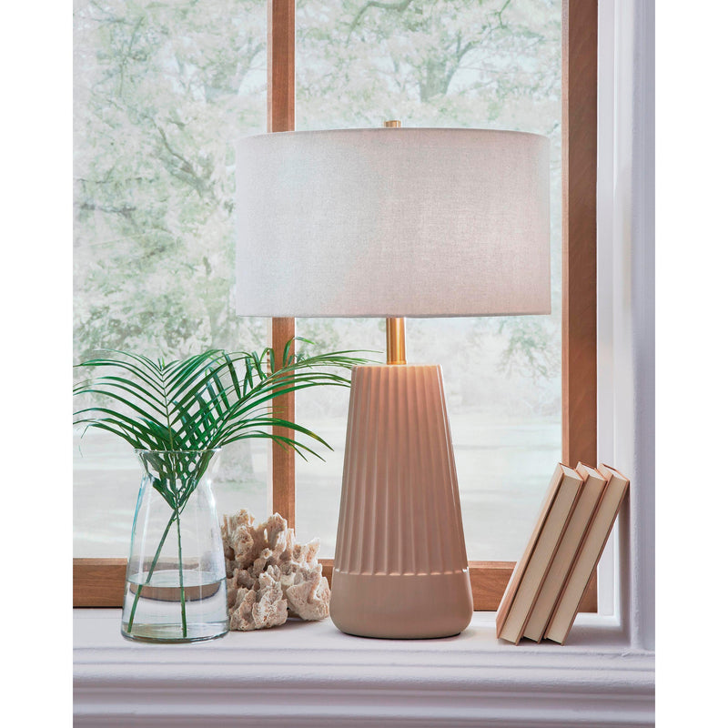 Signature Design by Ashley Dellner Table Lamp L100854
