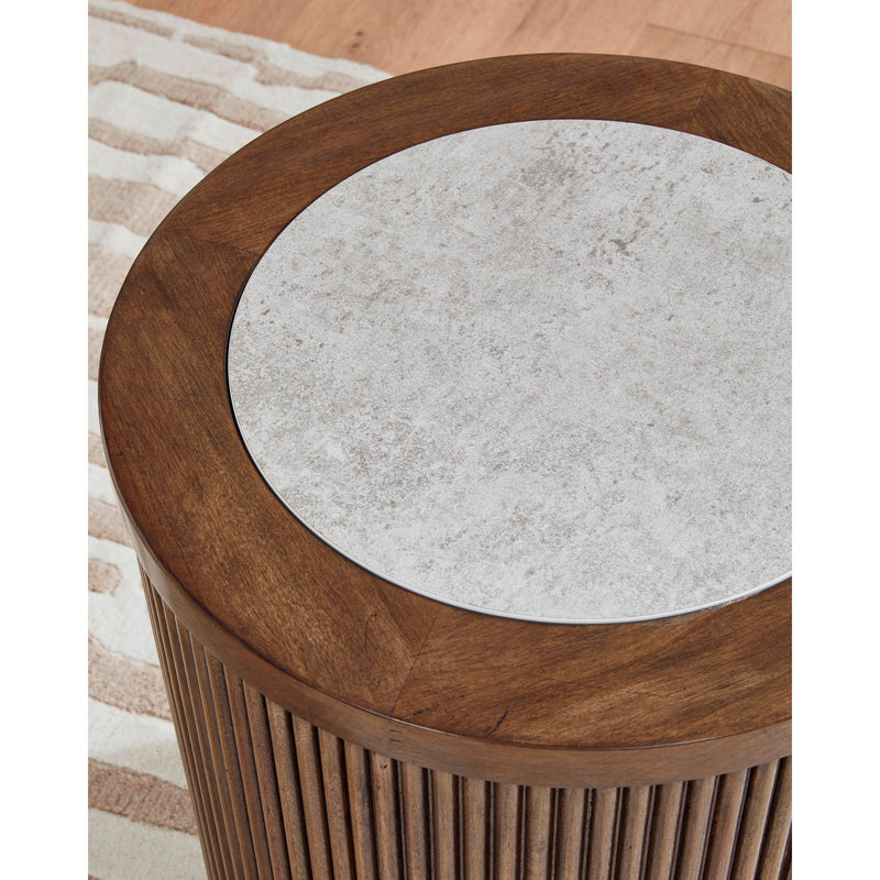 Signature Design by Ashley Hadonna End Table T658-6